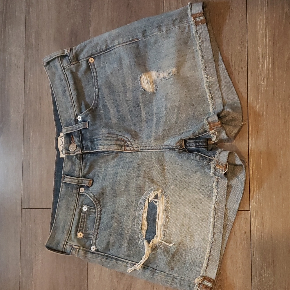 Madewell high waisted med wash denim shorts